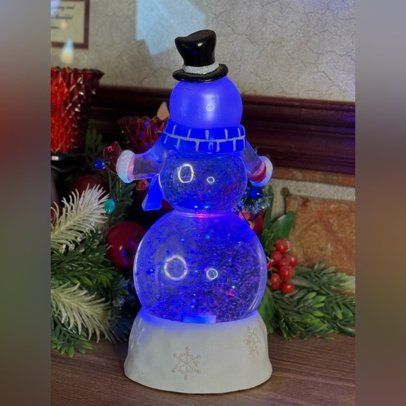 Festive Snowman Color Changing Light Up Snow Globe Christmas Decor - Picture 7 of 11
